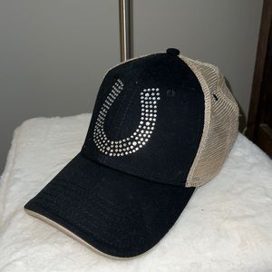 Rhinestone horseshoe black & tan women’s hat - ONSM!